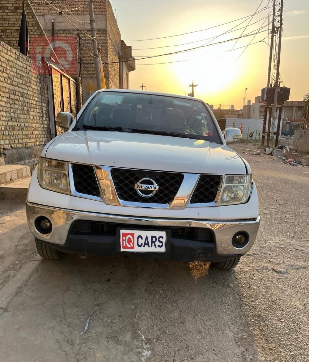 نيسان نافارا